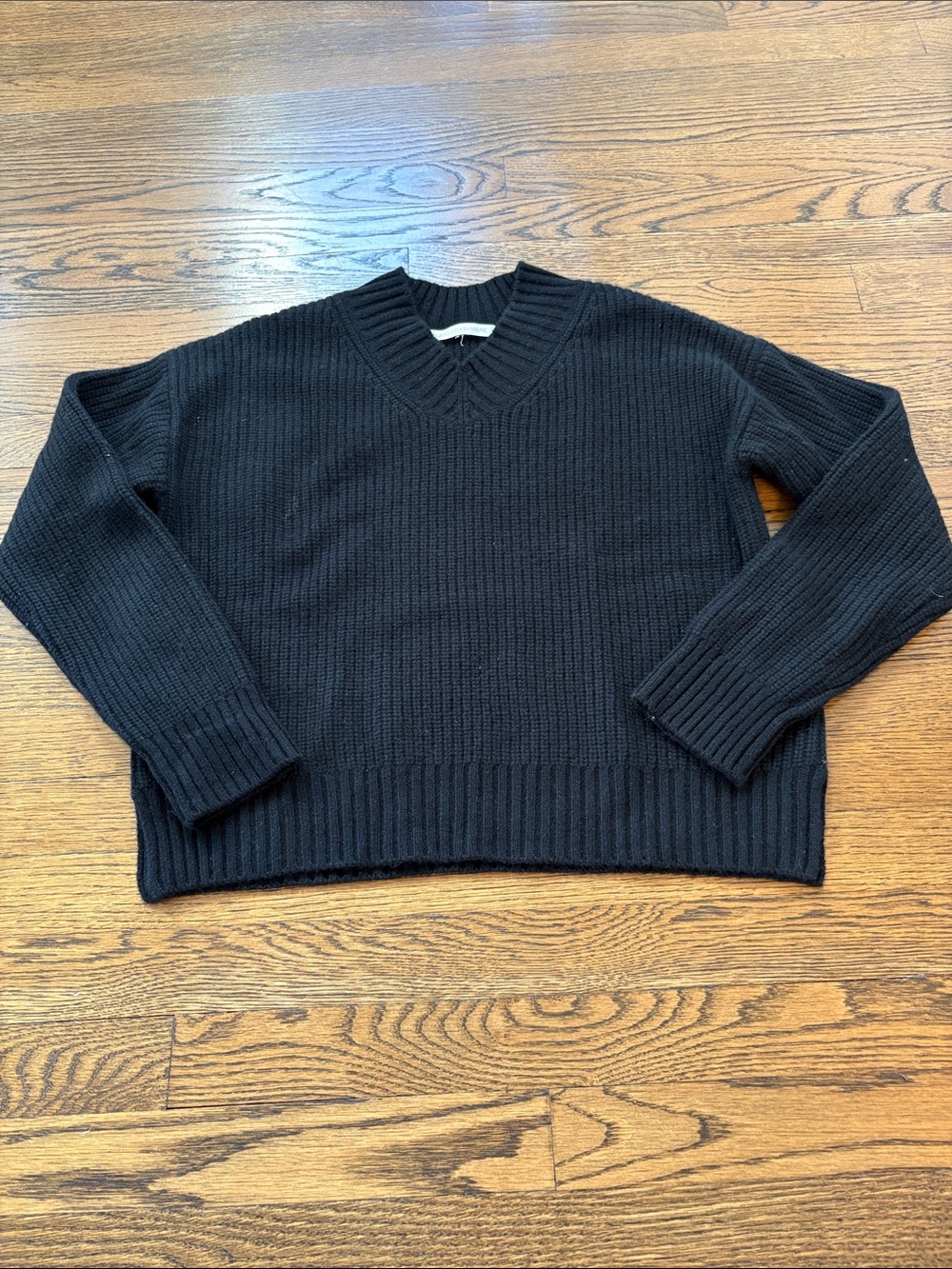 NakedCashmere Cozy Ribbed black vneck Women's Sweater, small